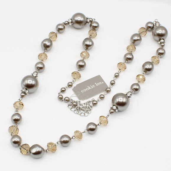 Cookie Lee Jewelry - Cookie Lee bead and crystal necklace